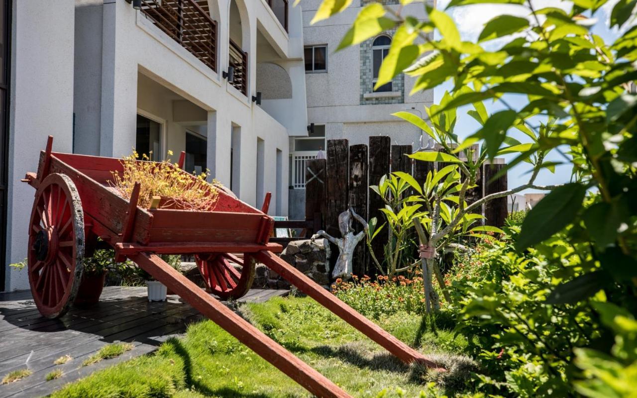 Malibu Oceanview Homestay Magong Eksteriør bilde